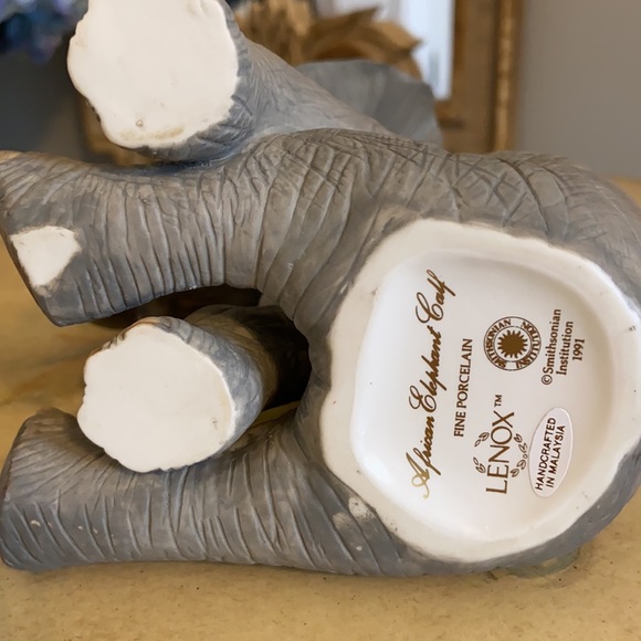 Lenox African Elephant Calf Figurine in Gray - Picture 8 of 8